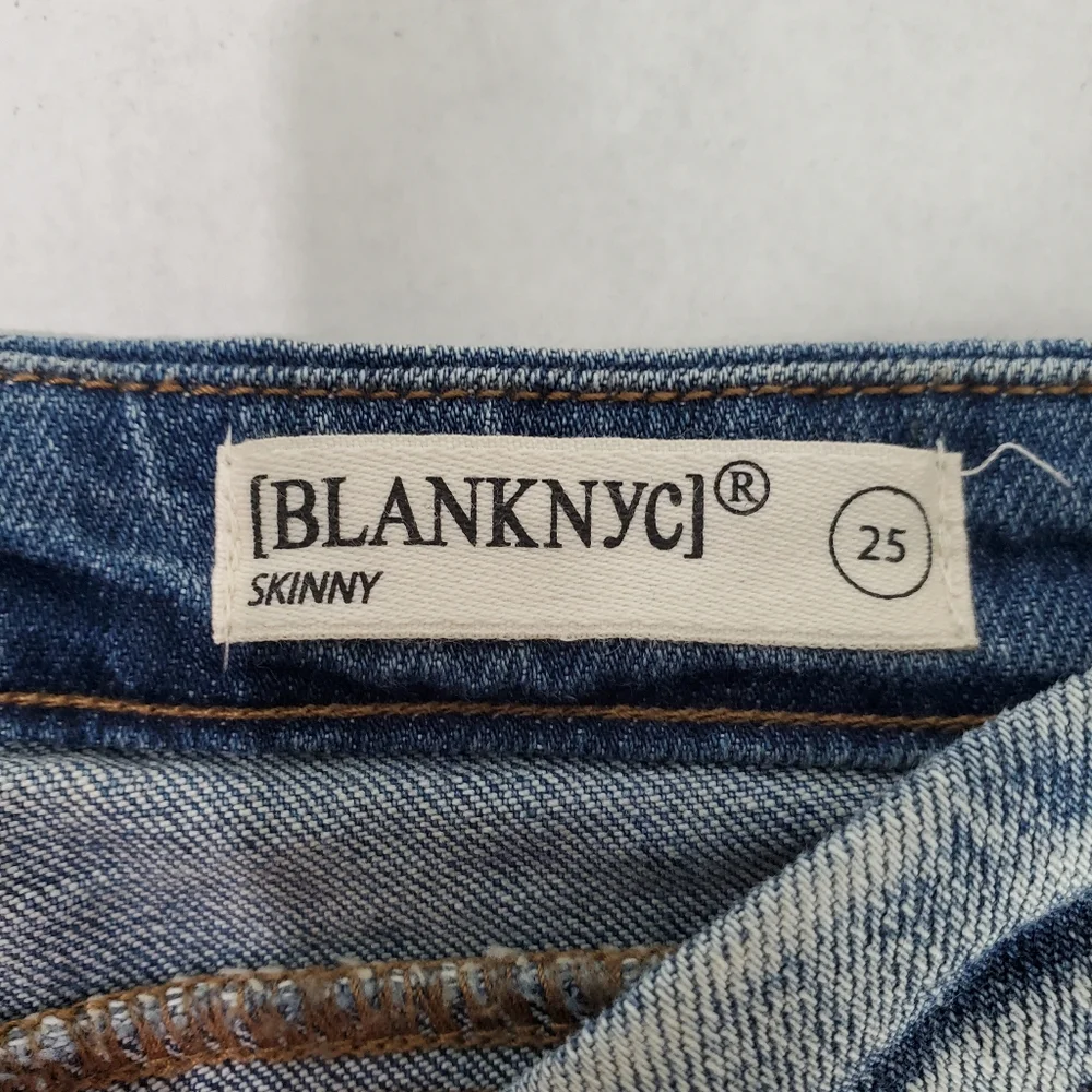 NWT Blank NYC Frayed Skinny Jeans Raw Hem Fray for Days Size 25 Boho - Picture 12 of 14